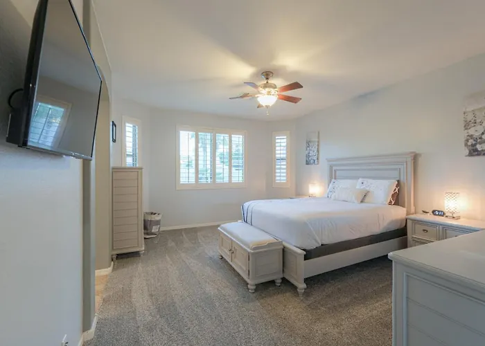 Pet Friendly 3br 2ba Private Optional Heated Pool Bbq Grill Golf Clubs Close To Park