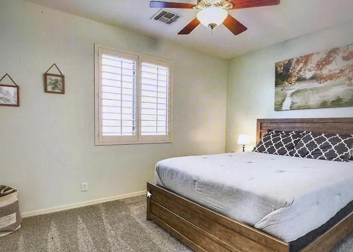 Pet Friendly 3br 2ba Private Optional Heated Pool Bbq Grill Golf Clubs Close To Park *